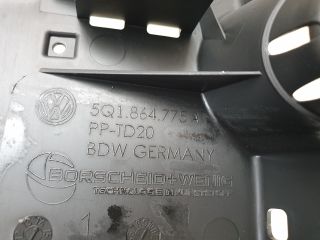 bontott VW GOLF VII Bal Fenéklemez