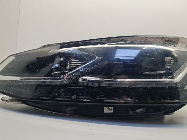 bontott VW GOLF VII Bal Fényszóró