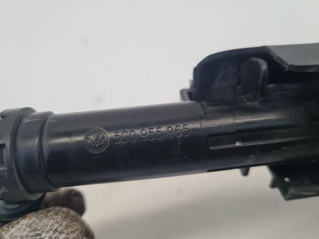 bontott VW GOLF VII Bal Fényszórómosó Fúvóka