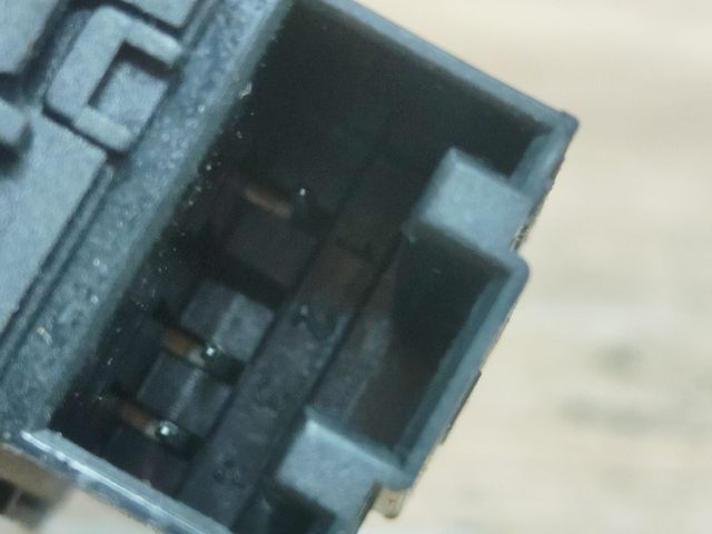 bontott VW GOLF VII Bal hátsó Ablakemelő Kapcsoló