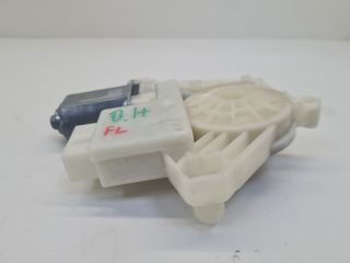 bontott VW GOLF VII Bal hátsó Ablakemelő Motor