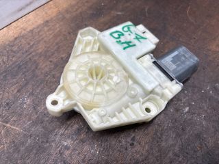 bontott VW GOLF VII Bal hátsó Ablakemelő Motor