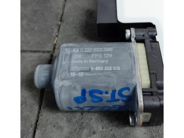 bontott VW GOLF VII Bal hátsó Ablakemelő Motor