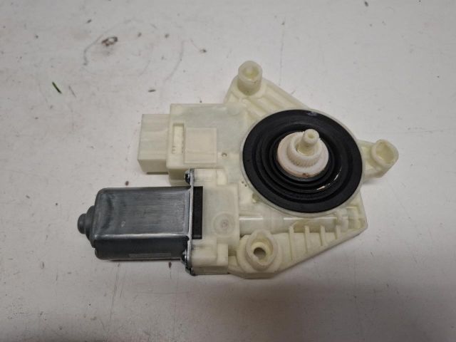 bontott VW GOLF VII Bal hátsó Ablakemelő Motor