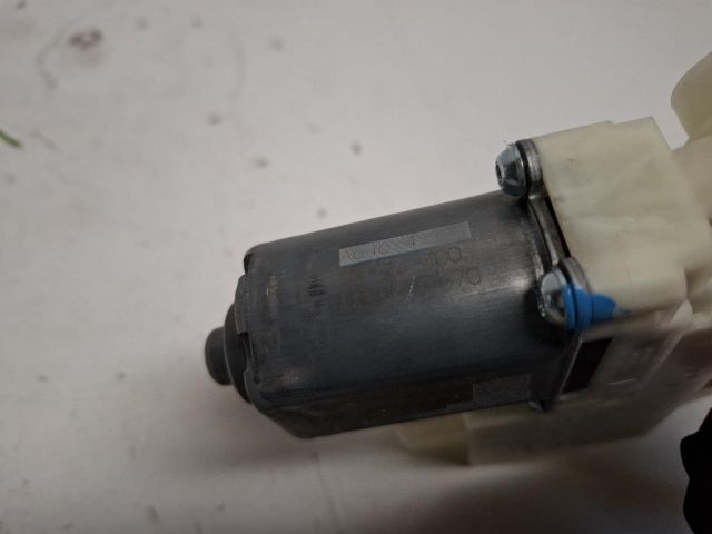 bontott VW GOLF VII Bal hátsó Ablakemelő Motor