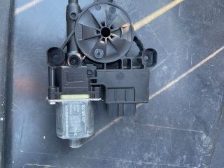 bontott VW GOLF VII Bal hátsó Ablakemelő Motor