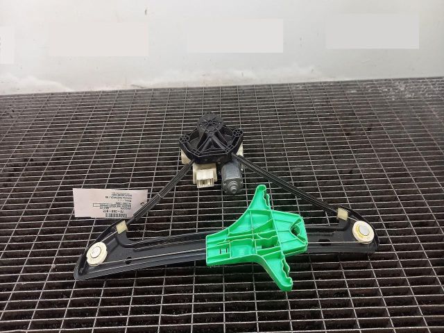 bontott VW GOLF VII Bal hátsó Ablakemelő Szerkezet (Elektromos)