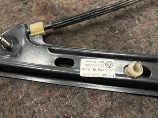 bontott VW GOLF VII Bal hátsó Ablakemelő Szerkezet (Elektromos)