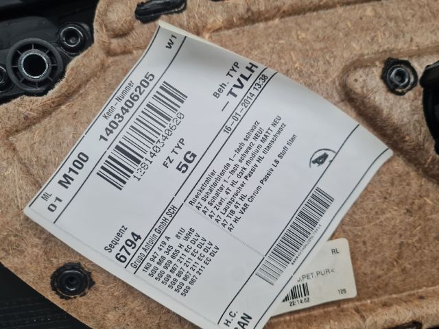 bontott VW GOLF VII Bal hátsó Ajtó Kárpit