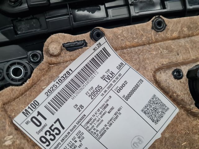 bontott VW GOLF VII Bal hátsó Ajtó Kárpit