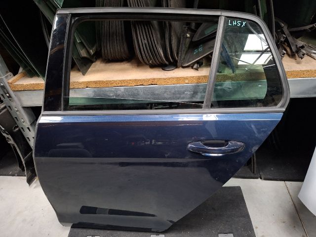 bontott VW GOLF VII Bal hátsó Ajtó (Részeivel)