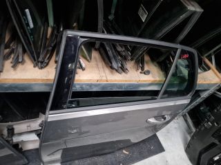 bontott VW GOLF VII Bal hátsó Ajtó (Részeivel)