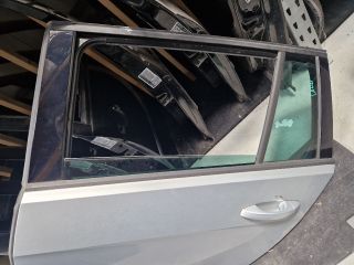 bontott VW GOLF VII Bal hátsó Ajtó (Részeivel)