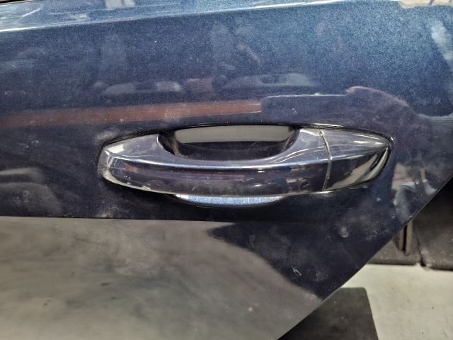 bontott VW GOLF VII Bal hátsó Ajtó (Részeivel)