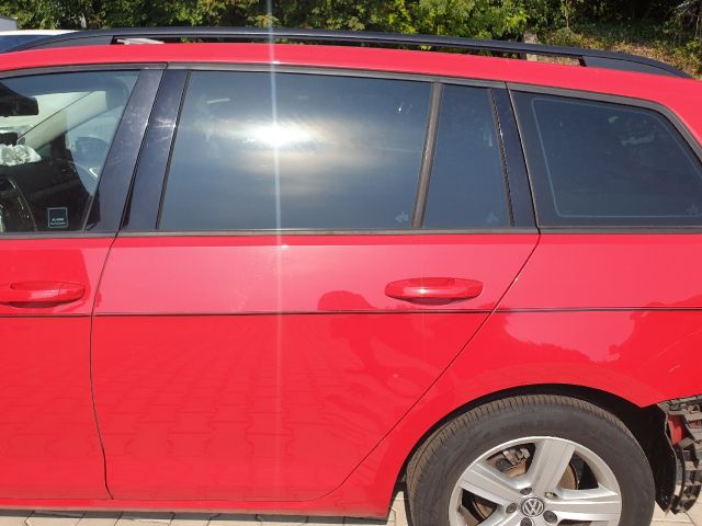 bontott VW GOLF VII Bal hátsó Ajtó (Részeivel)