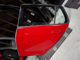 bontott VW GOLF VII Bal hátsó Ajtó (Részeivel)