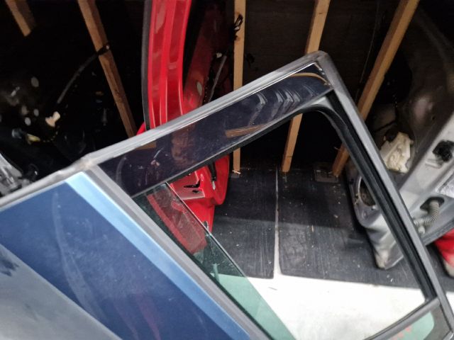 bontott VW GOLF VII Bal hátsó Ajtó (Részeivel)