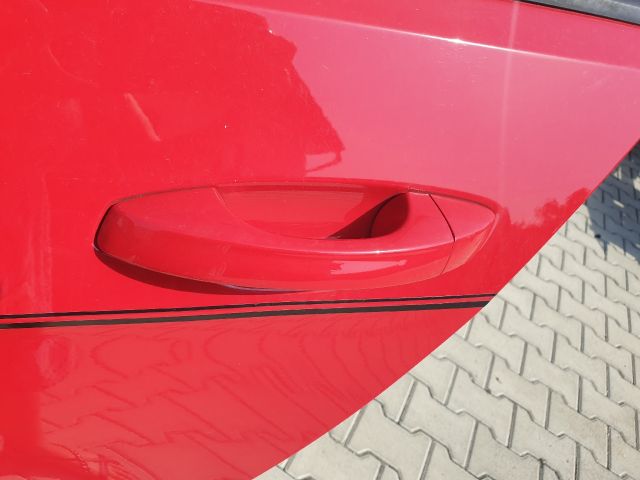 bontott VW GOLF VII Bal hátsó Ajtó (Részeivel)