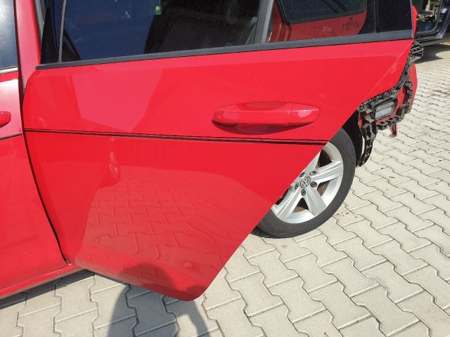 bontott VW GOLF VII Bal hátsó Ajtó (Részeivel)