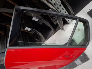 bontott VW GOLF VII Bal hátsó Ajtó (Részeivel)