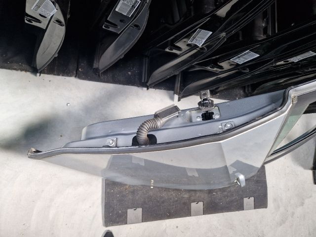 bontott VW GOLF VII Bal hátsó Ajtó (Részeivel)