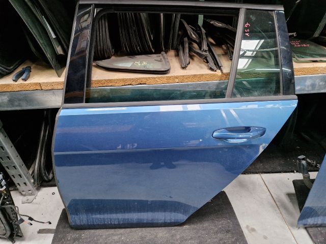 bontott VW GOLF VII Bal hátsó Ajtó (Részeivel)