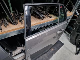 bontott VW GOLF VII Bal hátsó Ajtó (Részeivel)