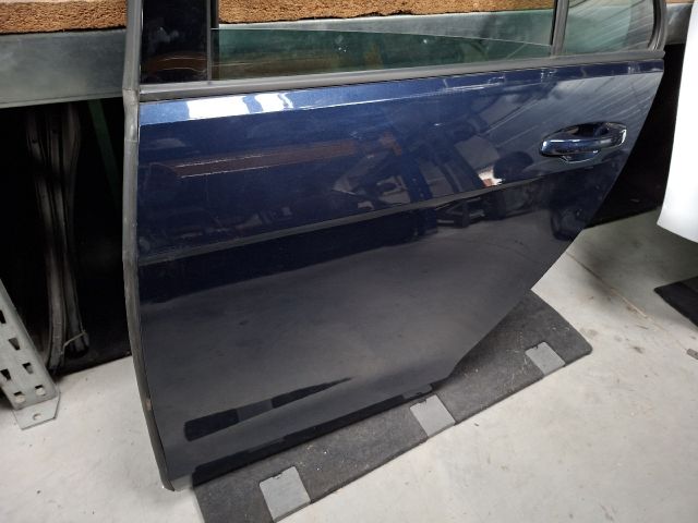 bontott VW GOLF VII Bal hátsó Ajtó (Részeivel)