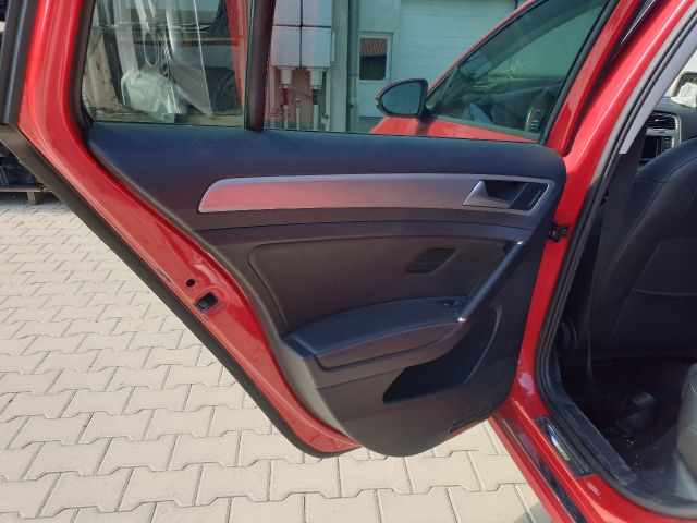 bontott VW GOLF VII Bal hátsó Ajtó (Részeivel)