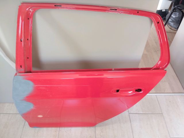 bontott VW GOLF VII Bal hátsó Ajtó (Üres lemez)