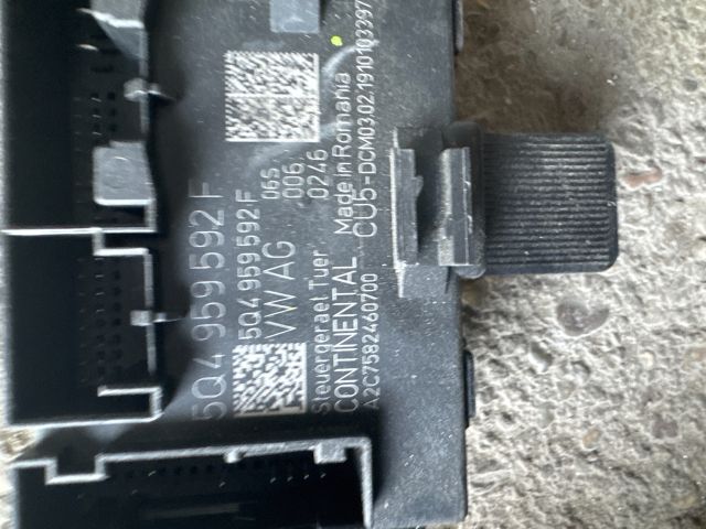 bontott VW GOLF VII Bal hátsó Ajtó Vezérlőegység