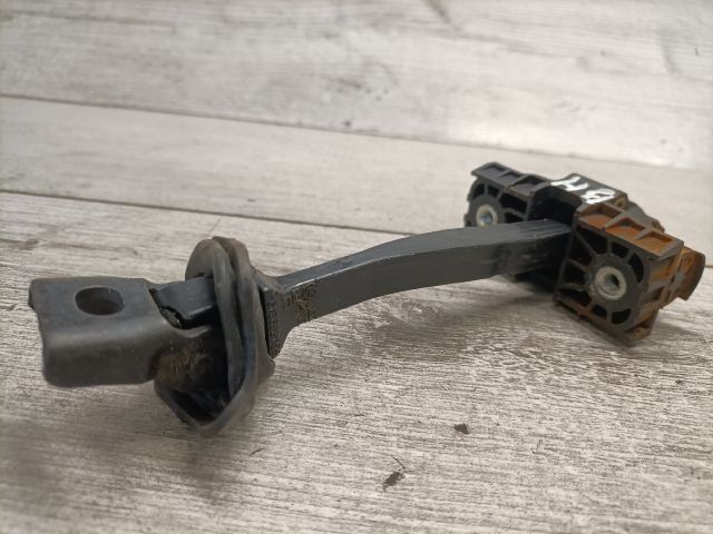 bontott VW GOLF VII Bal hátsó Ajtóhatároló