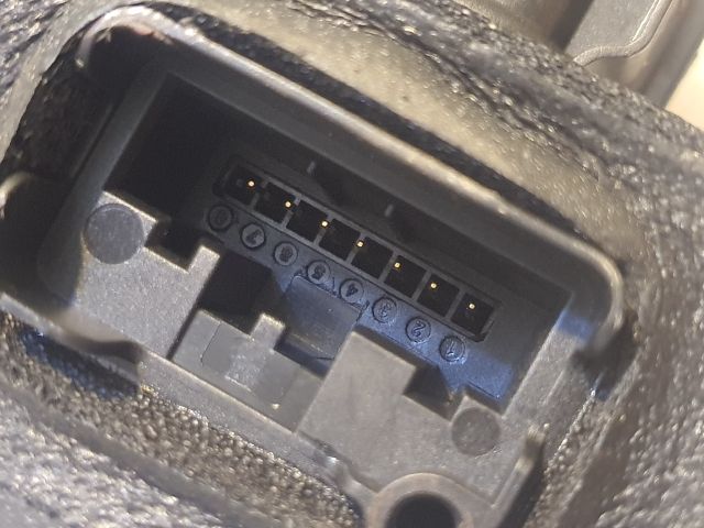 bontott VW GOLF VII Bal hátsó Ajtózár