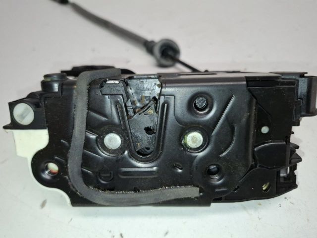 bontott VW GOLF VII Bal hátsó Ajtózár