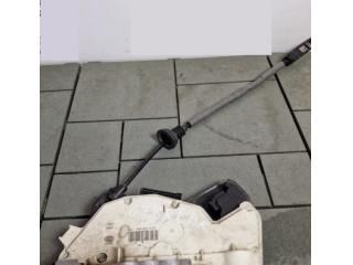 bontott VW GOLF VII Bal hátsó Ajtózár