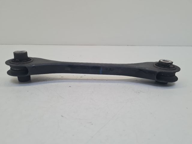 bontott VW GOLF VII Bal hátsó Alsó Lengőkar