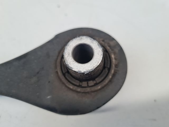 bontott VW GOLF VII Bal hátsó Alsó Lengőkar