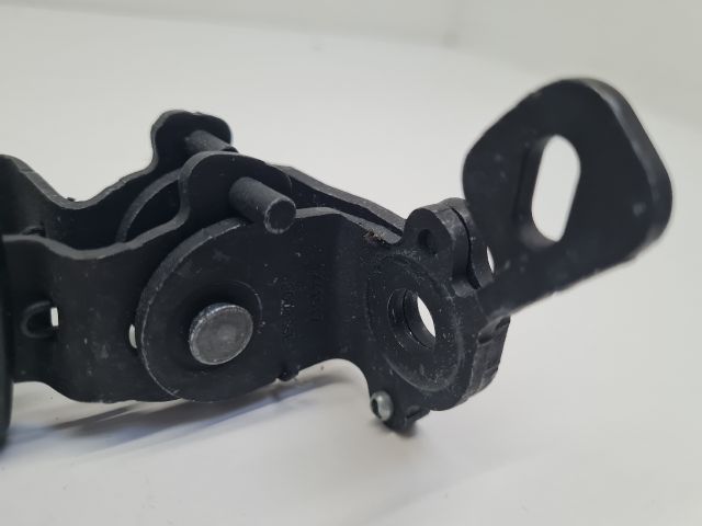 bontott VW GOLF VII Bal hátsó Biztonsági Öv Csat