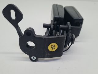 bontott VW GOLF VII Bal hátsó Biztonsági Öv Csat