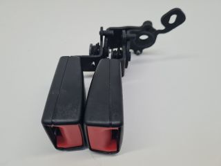 bontott VW GOLF VII Bal hátsó Biztonsági Öv Csat