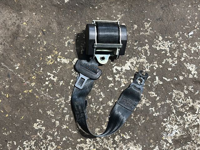 bontott VW GOLF VII Bal hátsó Biztonsági Öv