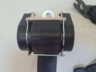 bontott VW GOLF VII Bal hátsó Biztonsági Öv