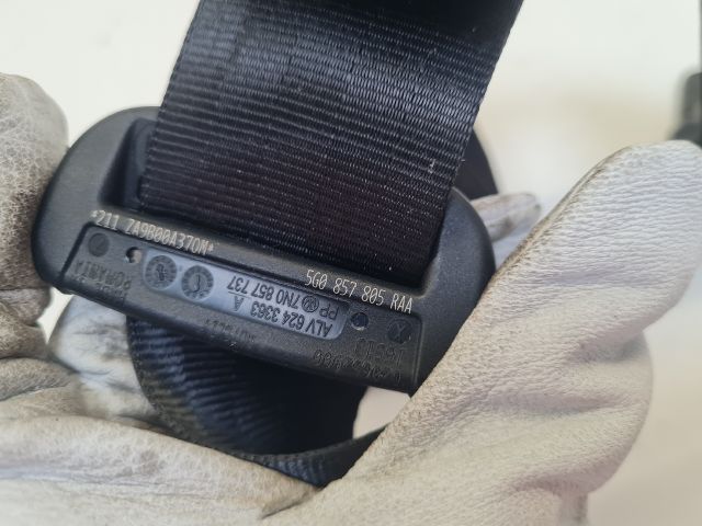 bontott VW GOLF VII Bal hátsó Biztonsági Öv