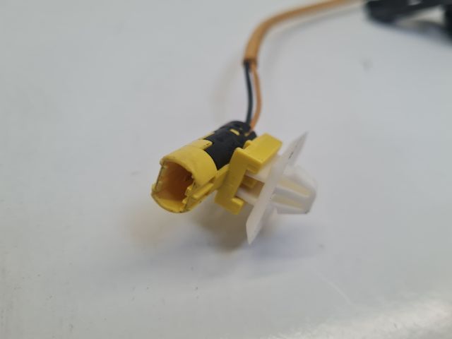 bontott VW GOLF VII Bal hátsó Biztonsági Öv