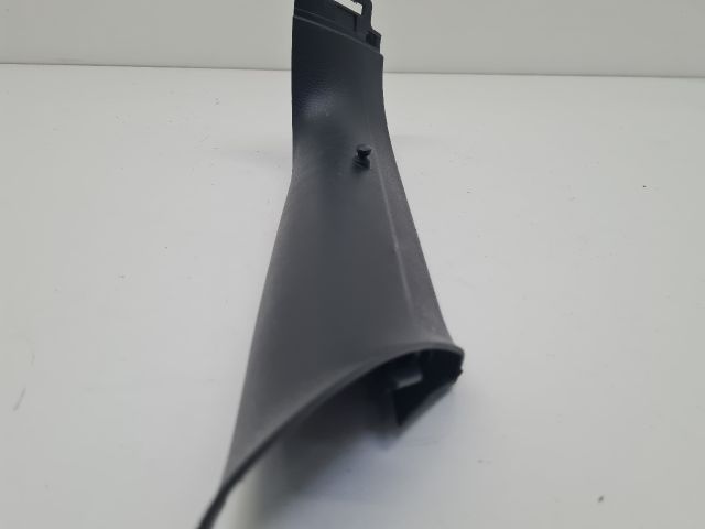 bontott VW GOLF VII Bal hátsó Csomagtér Burkolat (Műanyag)