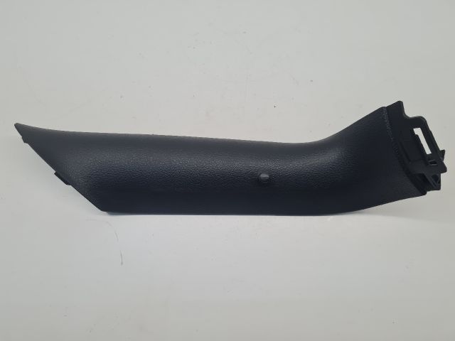 bontott VW GOLF VII Bal hátsó Csomagtér Burkolat (Műanyag)