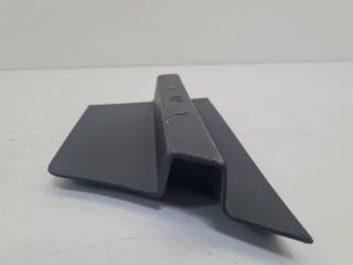 bontott VW GOLF VII Bal hátsó Csomagtér Burkolat (Műanyag)