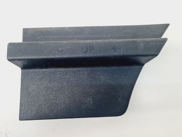 bontott VW GOLF VII Bal hátsó Csomagtér Burkolat (Műanyag)