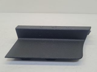 bontott VW GOLF VII Bal hátsó Csomagtér Burkolat (Műanyag)