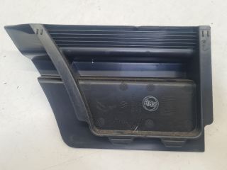bontott VW GOLF VII Bal hátsó Csomagtér Burkolat (Műanyag)